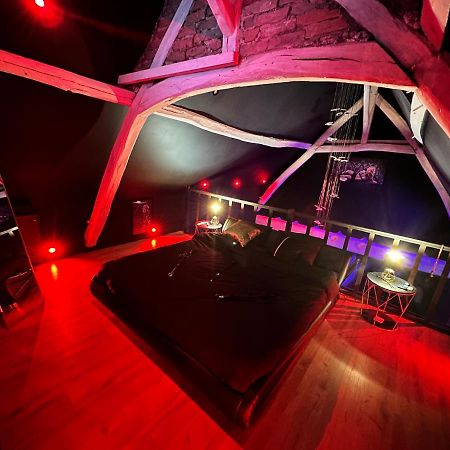 Loveroom De Luxe - Theme 50 Nuances De Grey Maison Privative Spa Insolite Douchy-les-Mines Zewnętrze zdjęcie