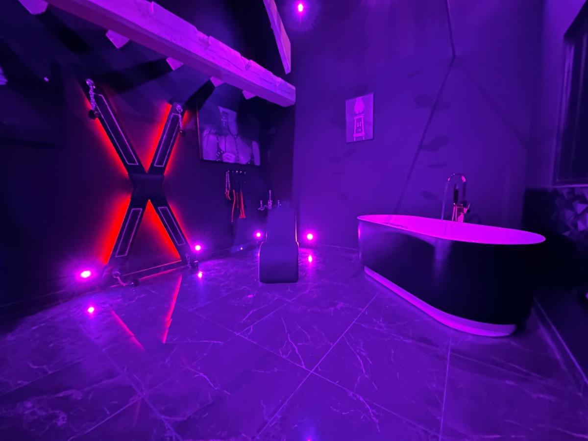 Loveroom De Luxe - Theme 50 Nuances De Grey Maison Privative Spa Insolite Douchy-les-Mines Zewnętrze zdjęcie