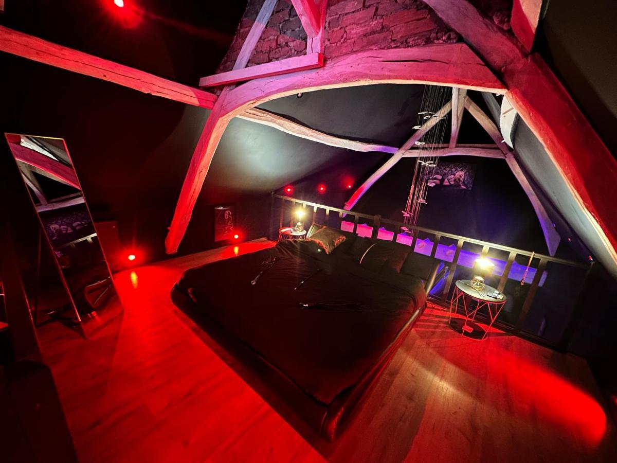 Loveroom De Luxe - Theme 50 Nuances De Grey Maison Privative Spa Insolite Douchy-les-Mines Zewnętrze zdjęcie