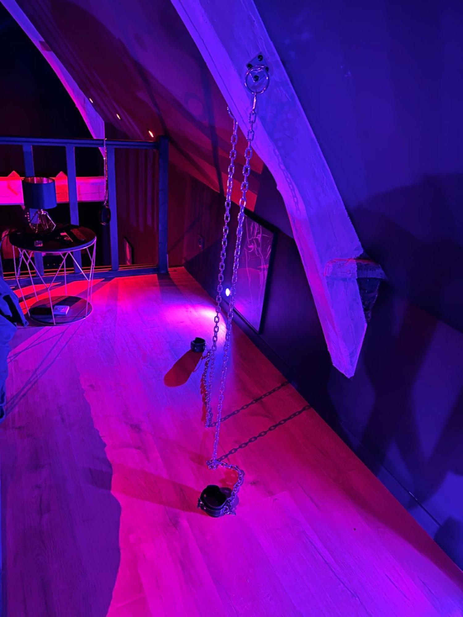 Loveroom De Luxe - Theme 50 Nuances De Grey Maison Privative Spa Insolite Douchy-les-Mines Zewnętrze zdjęcie